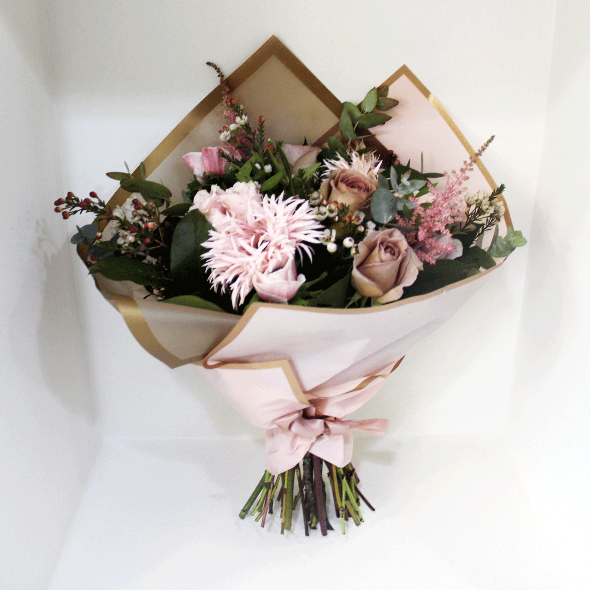 bouquet-01 Romantic Bouquet - Image 1